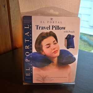 New In Package El Portal Travel Pillow With Pouch